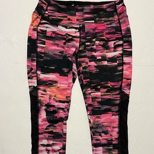 Womens Avia Pink And Black Athletic Capri Leggings Size Small